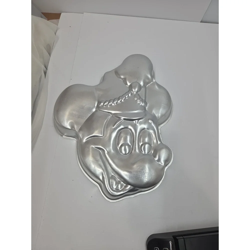 Vintage 1976 Wilton Disney Mickey Mouse Band Leader Cake Pan 515-302 Retired